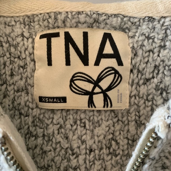 TNA hoodie - Picture 2 of 3